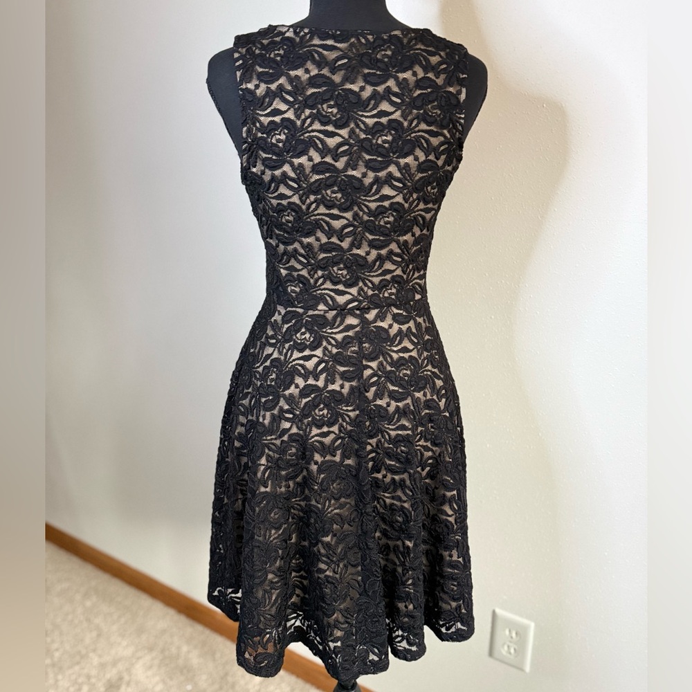 Soprano Black Floral Lace Fit Flare Dress Nude Lined Size Small